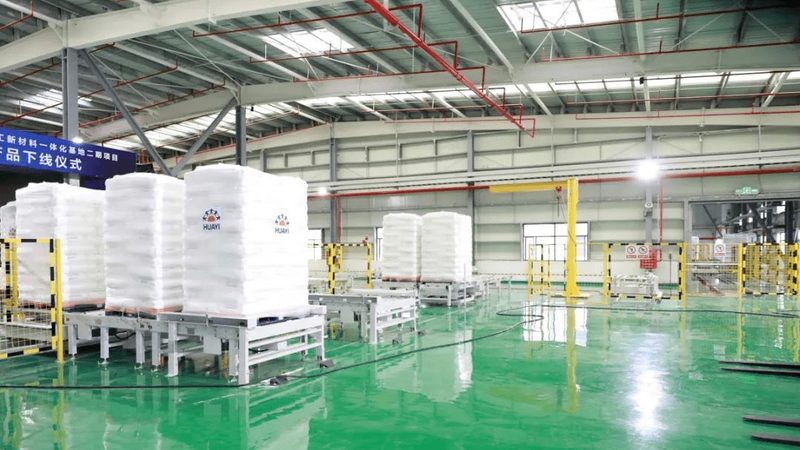 车用工程塑料材质：性能与选择的考量**